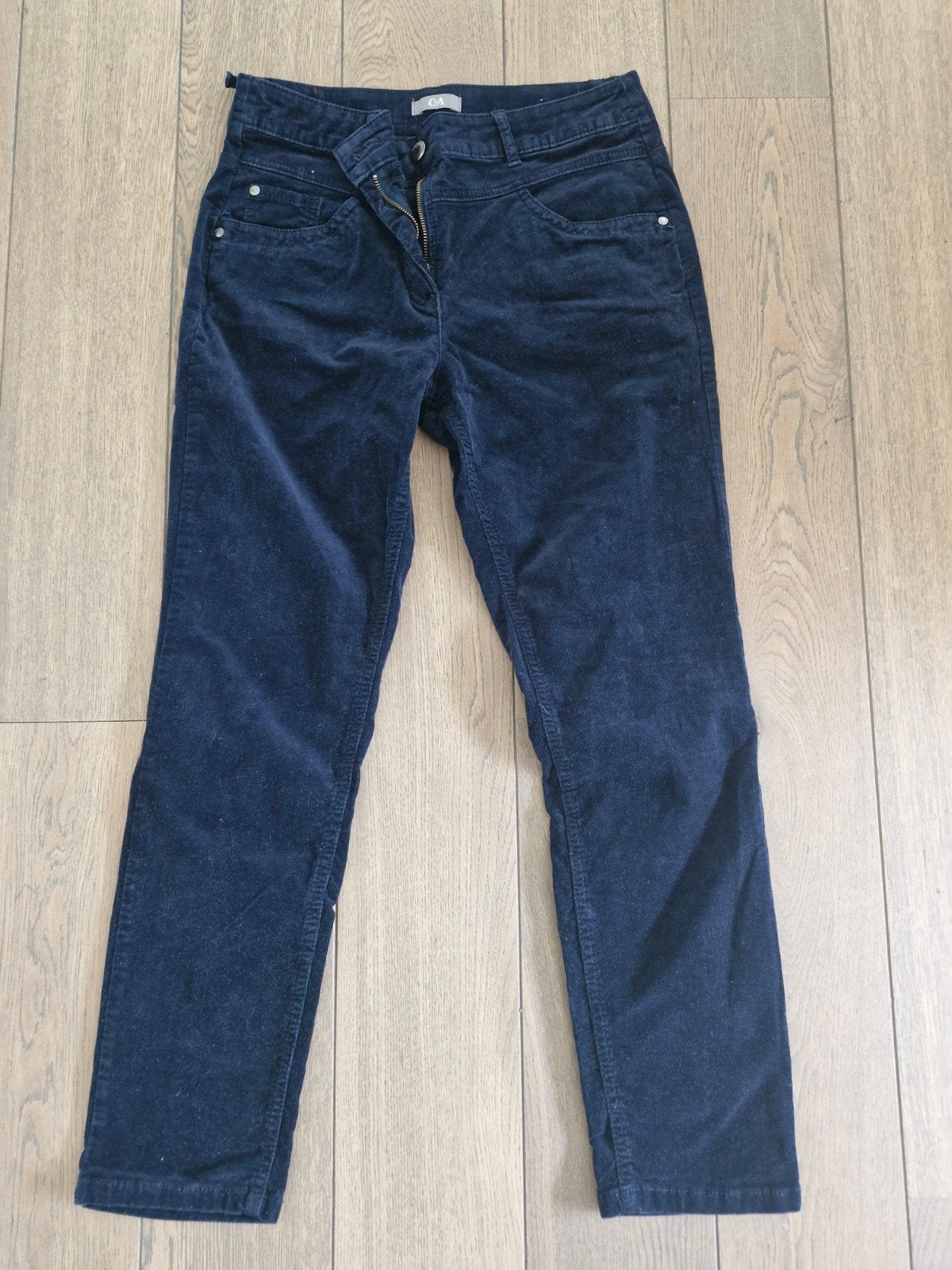 pantaloons blue marin en velour, Vêtements | Femmes, Jeans, Enlèvement ou Envoi, Comme neuf, Bleu, W30 - W32 (confection 38/40)