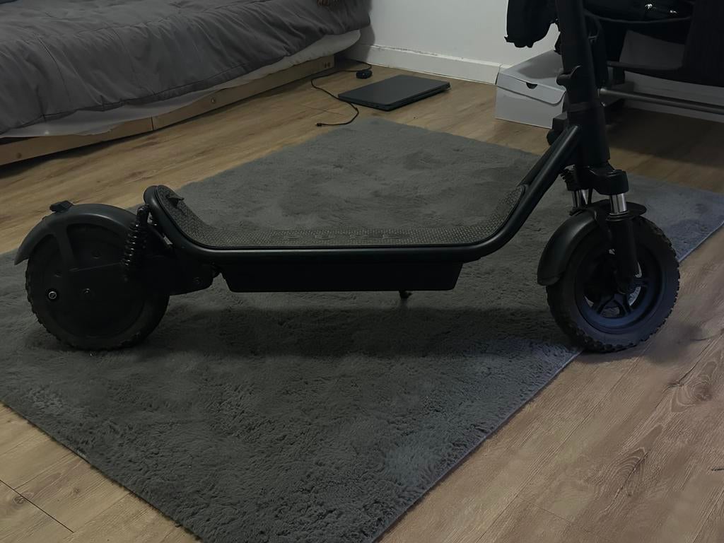 Step PURE AIR 5 Ultra Suspension, Ophalen, Zo goed als nieuw, Elektrische step (E-scooter)