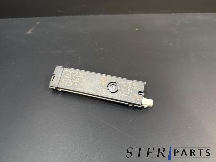 Antenne amplificateur d'un Mercedes C-Klasse, 3 mois de garantie, Utilisé, -, -