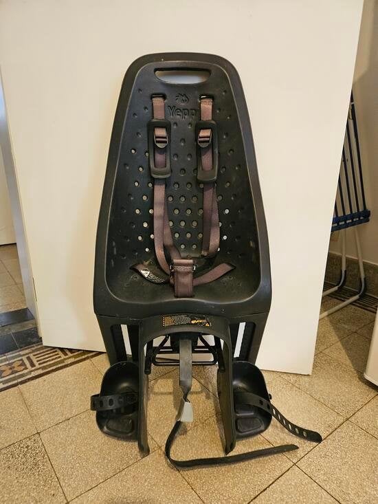 Fietsstoel achter Thule YEPP black, Vélos & Vélomoteurs, Repose-pieds, 15 à 25 kg, Enlèvement, Utilisé