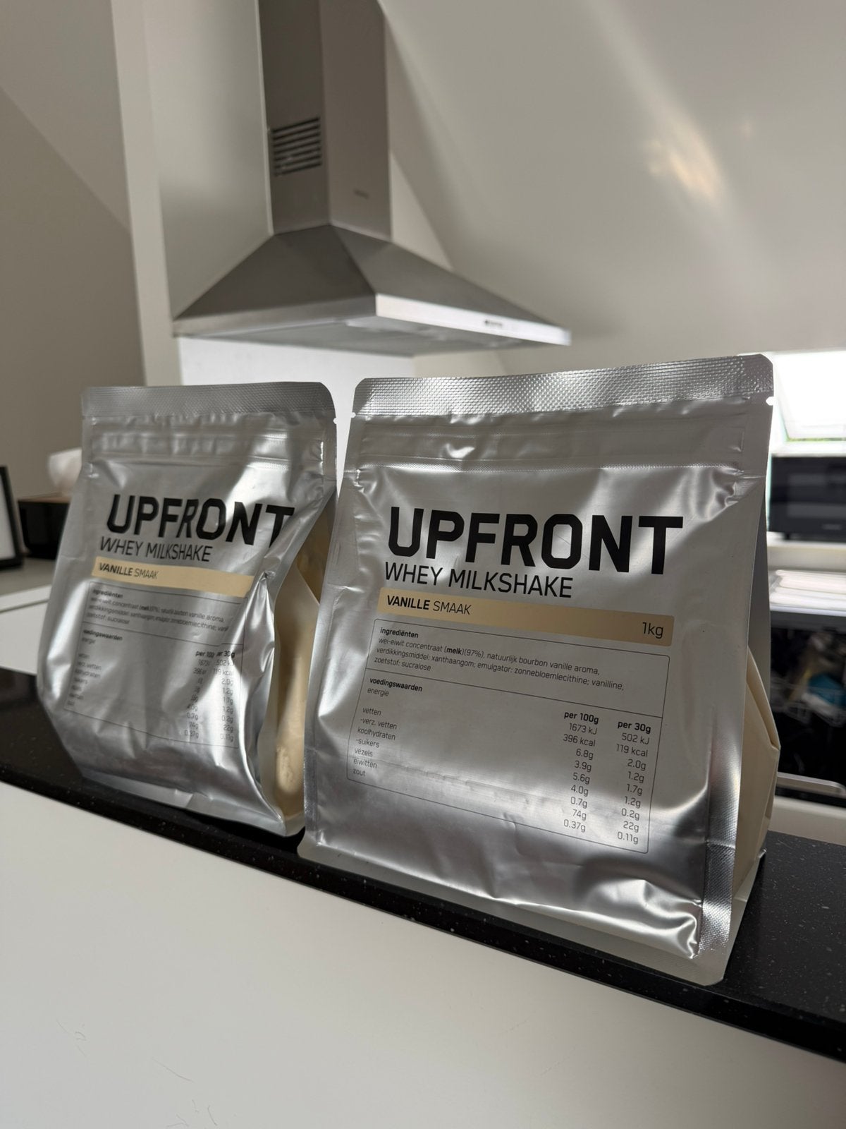UPFRONT Whey milkshake vanille 2KG, Sports & Fitness, Enlèvement