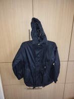 Blauwe regenjas met kap - Basics - maat 140, Ophalen, Gebruikt, Jongen of Meisje, Jas