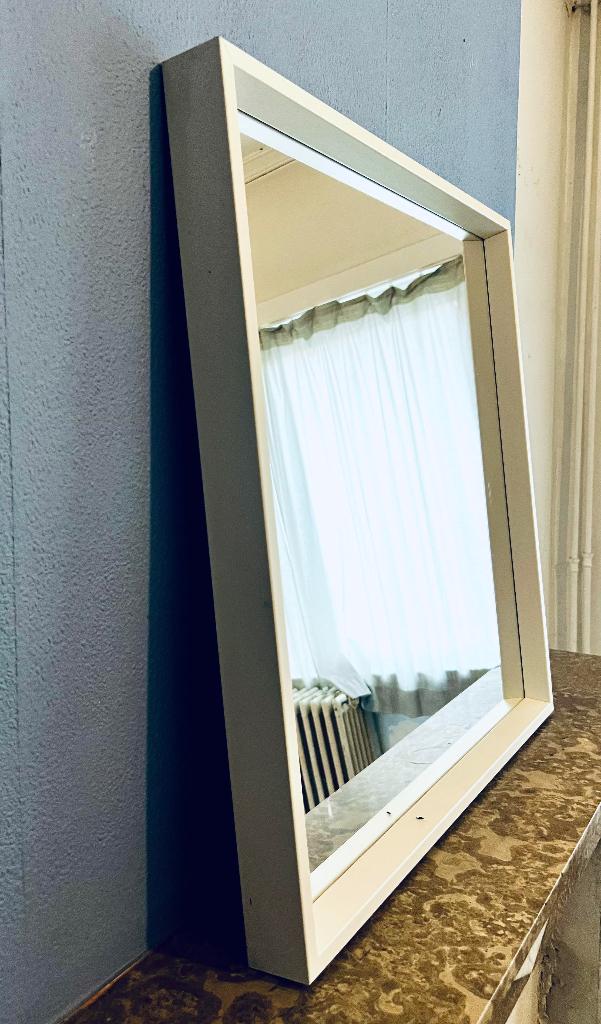 Spiegel - IKEA NISSEDAL – wit – 65 / 65 cm, Huis en Inrichting, Ophalen, Vierkant, Zo goed als nieuw, Minder dan 100 cm
