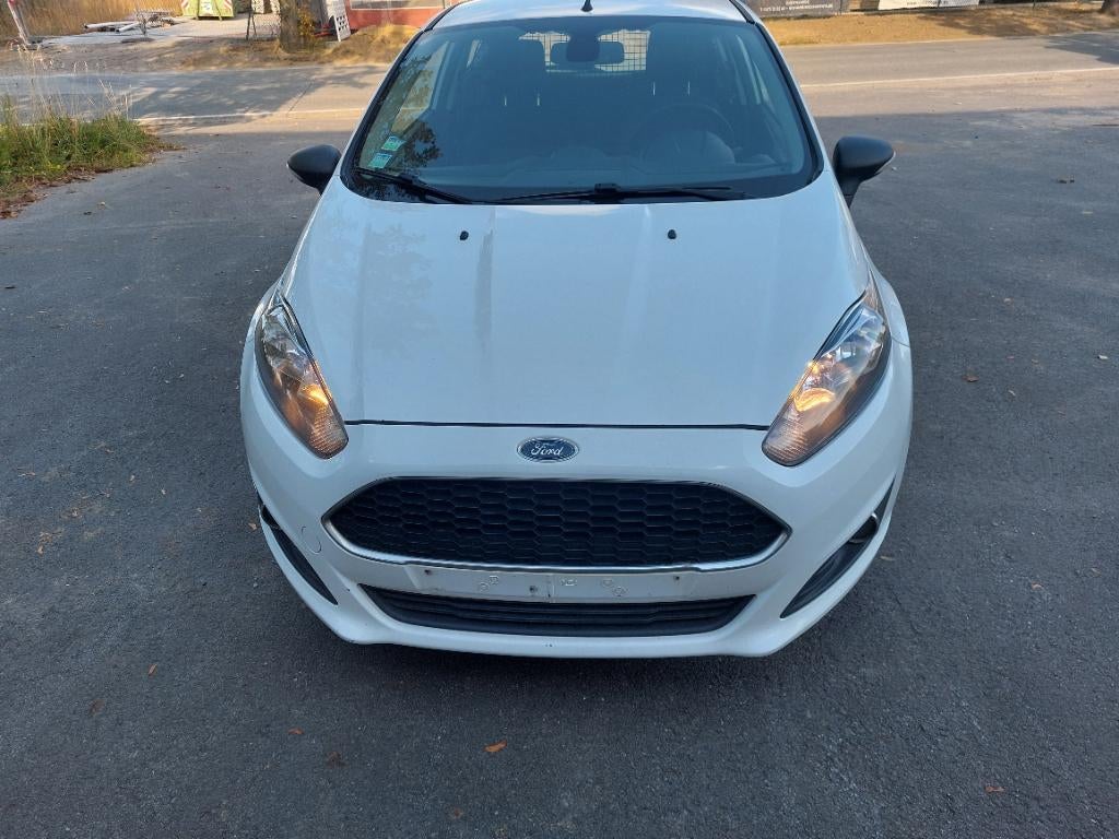 Ford Fiesta 1.5 BWJ 2016 Euro6B 142 000 km ! ! !, Autos, Camionnettes & Utilitaires, Particulier, Ford, Diesel, Euro 6