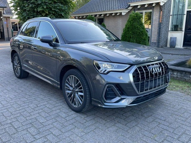 Audi Q3 35 TFSI S-LINE NAVI CAMERA LEDER, Auto's, Automaat, 110 kW, Bedrijf, 5 zetels