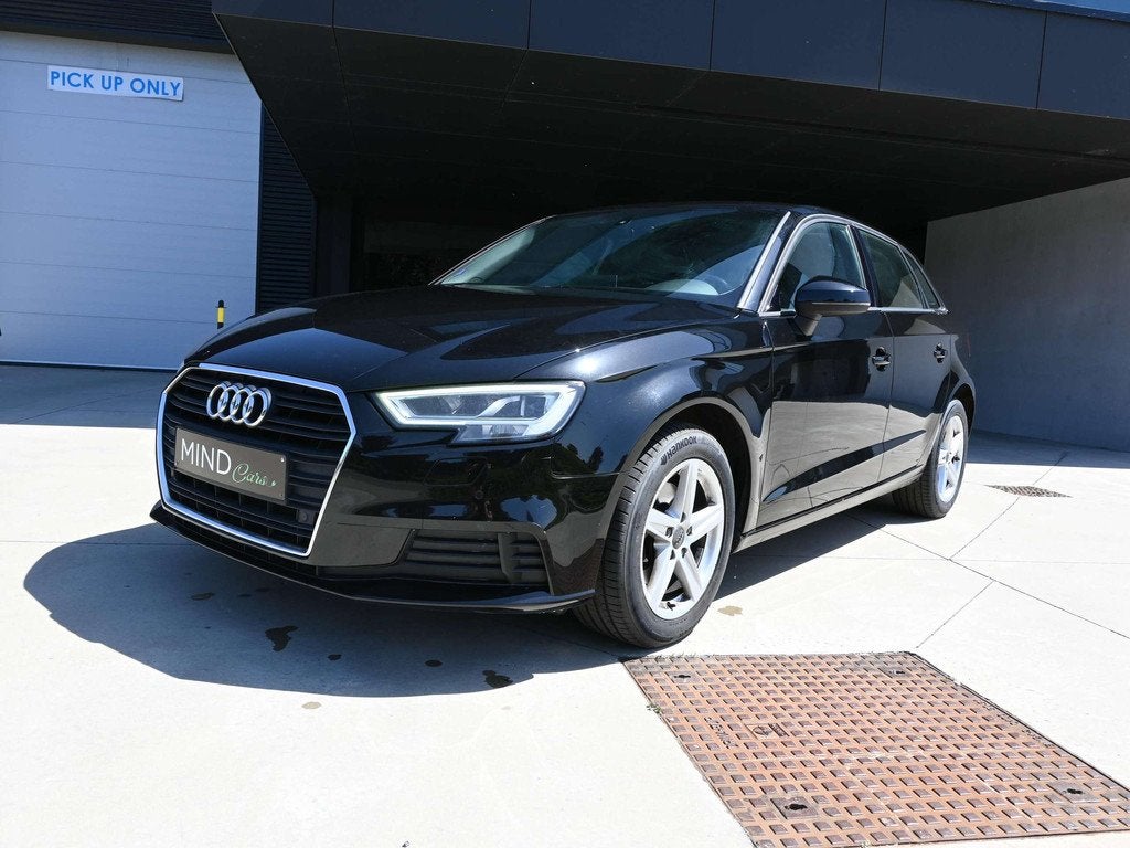 Audi A3 A3 Sportback 30 TDi Business Edit. S tron. (EU6d-T.), Auto's, Audi, Gebruikt, Euro 6, 4 cilinders, Zwart