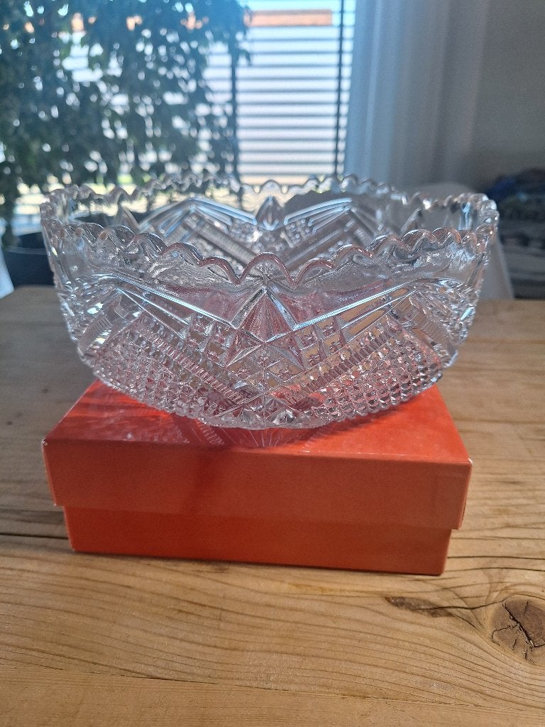 Bol en cristal Val St Lambert, Enlèvement