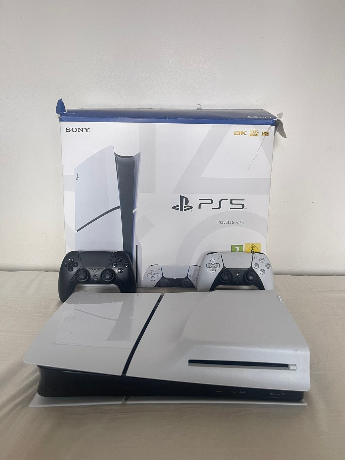 PS5 Slim Disc Edition + 2 Controllers + Originele Doos, Games en Spelcomputers, Ophalen, Gebruikt, Playstation 5