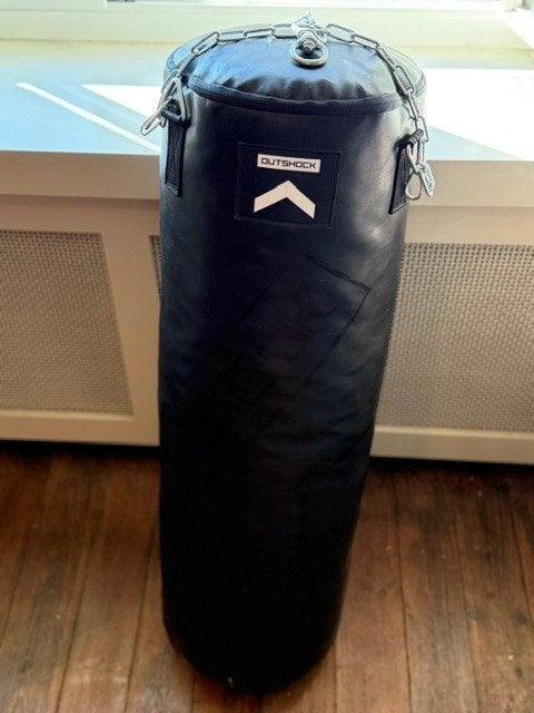Outshock Bokszak voor volwassenen 20 kg, Sport en Fitness, Boksen, Ophalen, Zo goed als nieuw, Bokszak