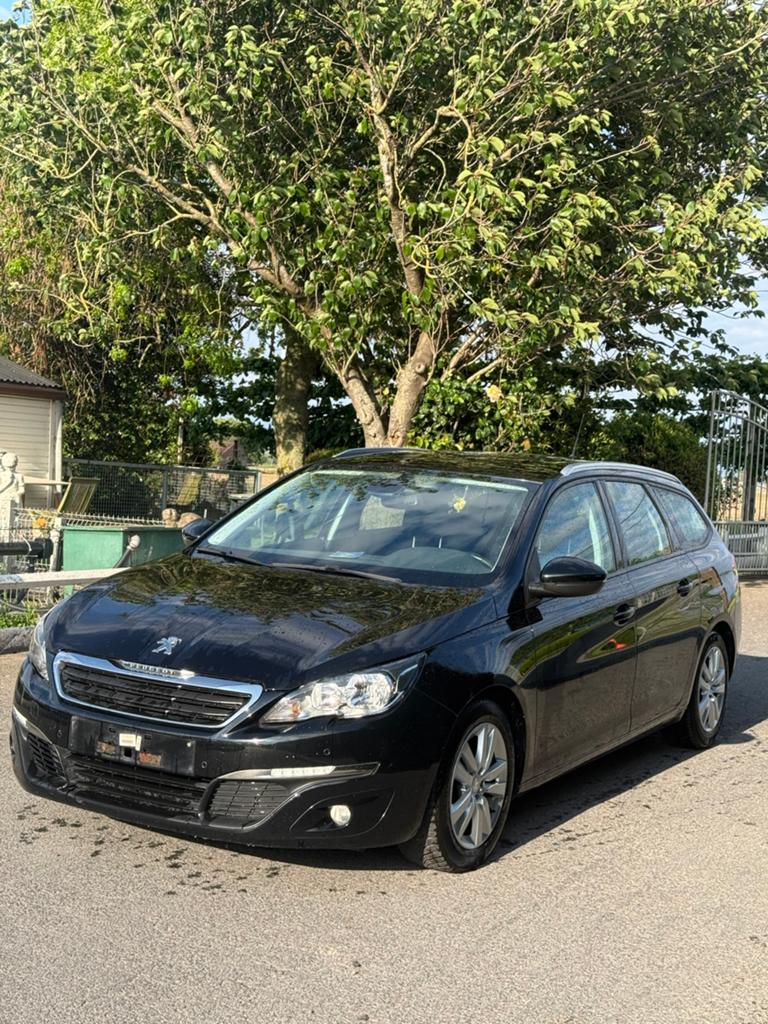 Peugeot 308 2014 1.6 diesel met veel opties, Auto's, Peugeot, Voorwielaandrijving, Euro 5, Stof, Zwart