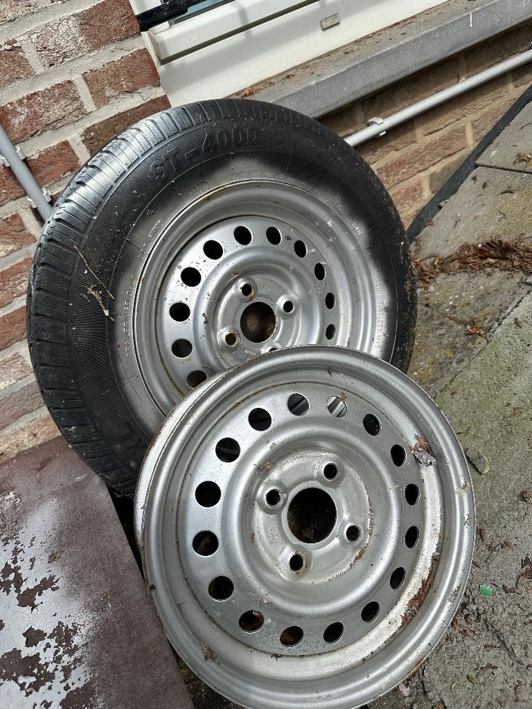 2 jantes en 13 pouces pour remorque, Autos : Pièces & Accessoires, Pneus & Jantes, Enlèvement, Utilisé, Autre, 13 pouces