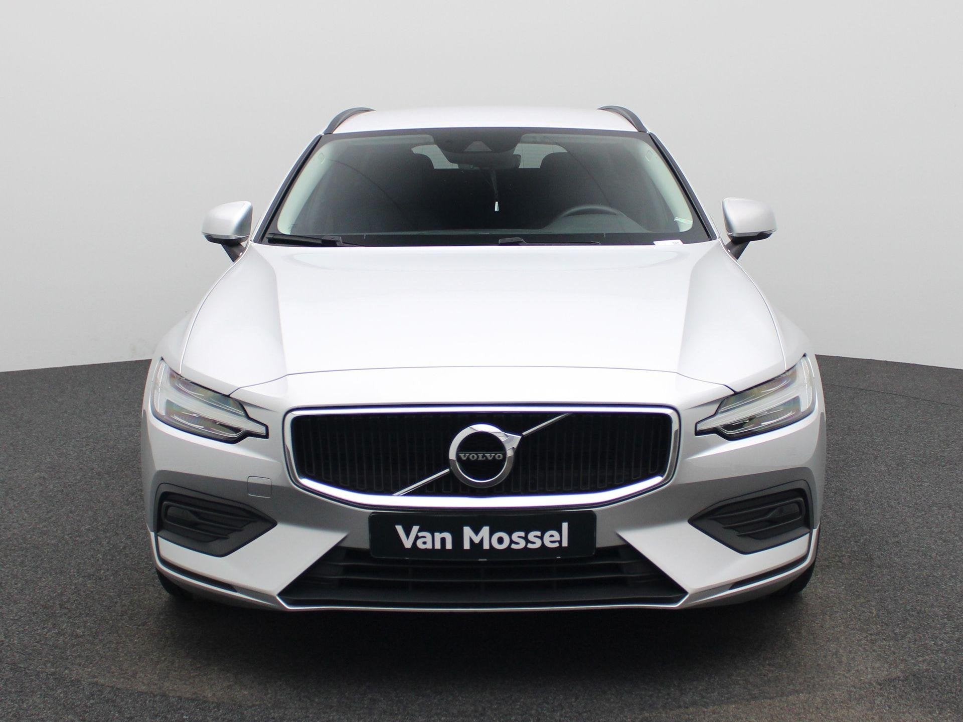 Volvo V60 B3 Geartronic Momentum Pro Camera | Cruise | PDC, Autos, Volvo, 144 g/km, Argent ou Gris, 1800 kg, Euro 6