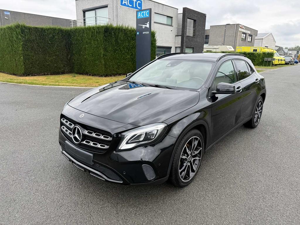 MERCEDES - 2019 - GLA - 180 - Personenauto, Gebruikt, Euro 6, Bedrijf, Handgeschakeld