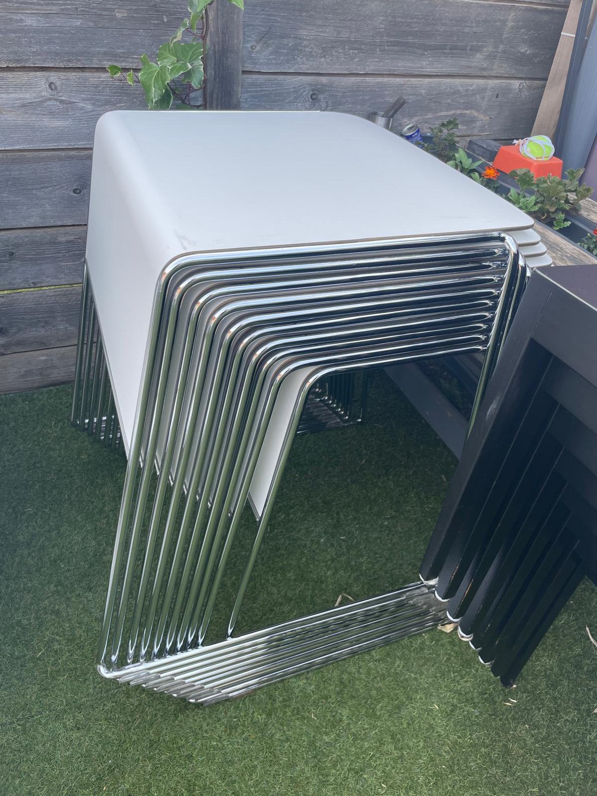 Howe Tutor Solo Stackable Side Table, Maison & Meubles, Bureaux, Comme neuf, Enlèvement