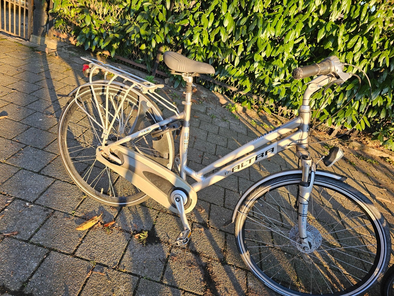 Damesfiets, Ophalen