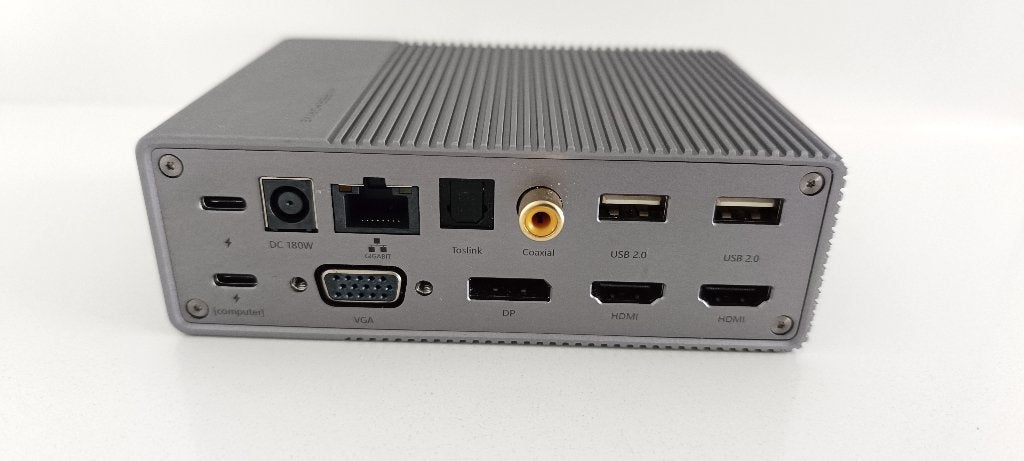 Pro HyperDrive GEN2 18-Port USB-C Docking (nieuwstaat), Computers en Software, Dockingstations, Ophalen of Verzenden, Zo goed als nieuw