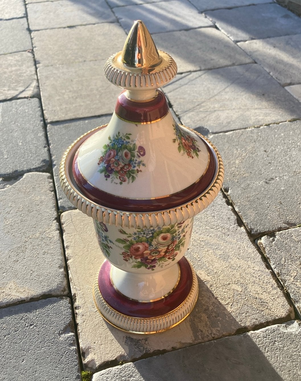 Beau vase/bonbonnière vintage en porcelaine, Enlèvement