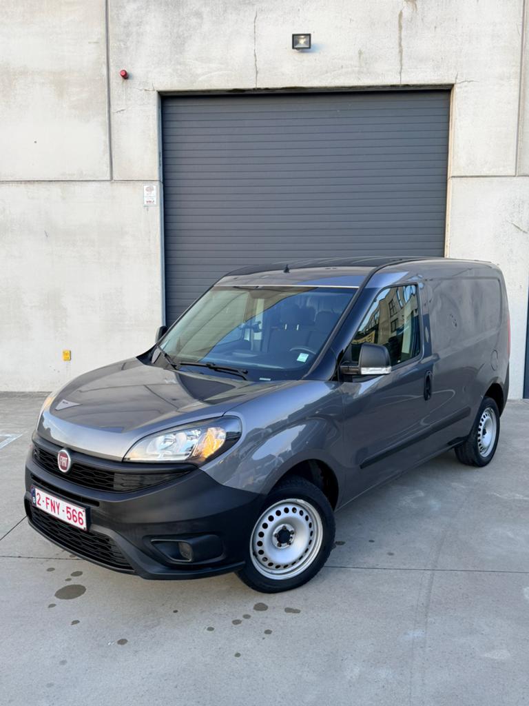 FIAT DOBLO 2019 1.4 benzine, Bluetooth, Particulier, Te koop, Fiat