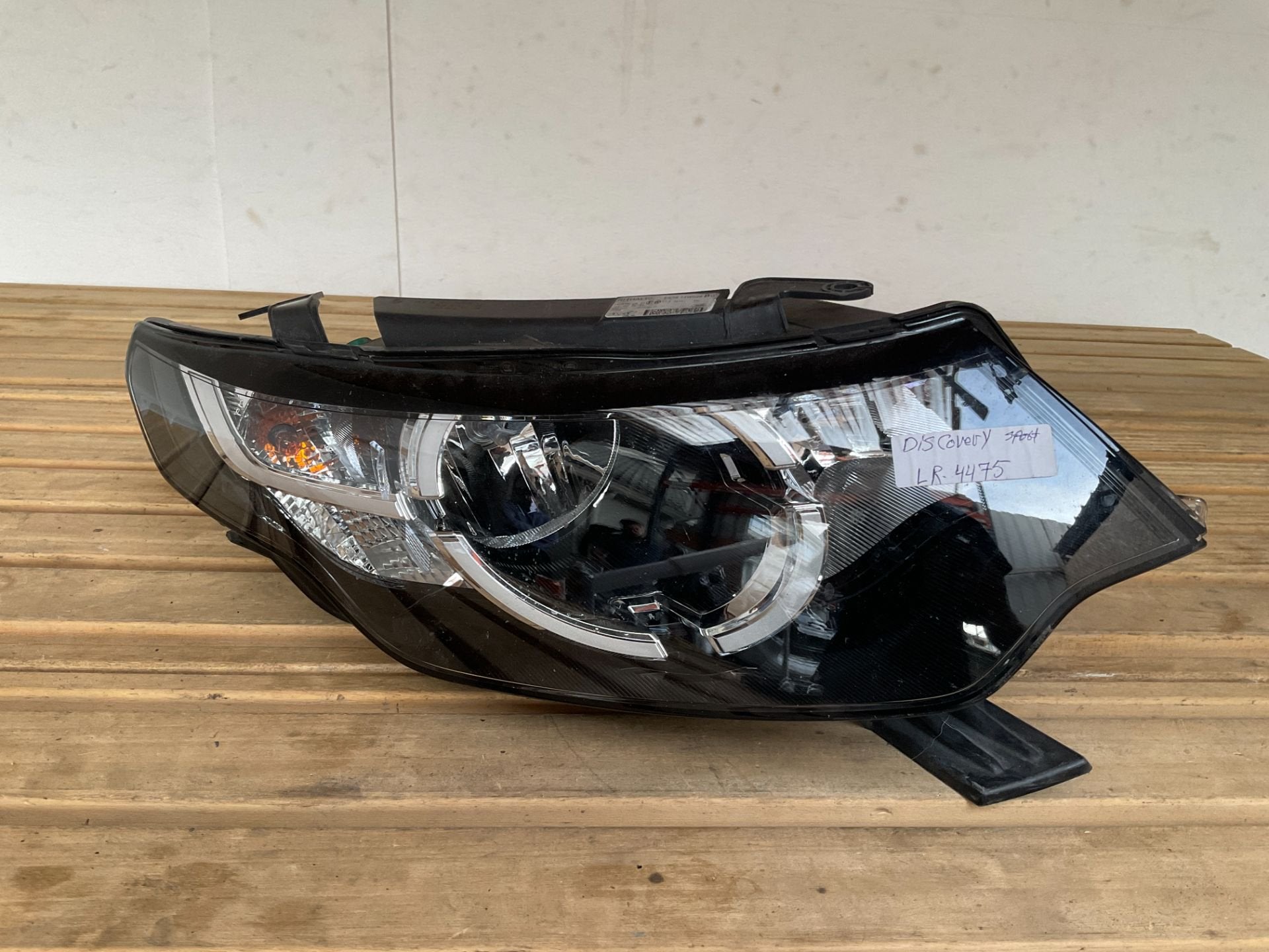 Phare droit Land Rover Discovery Sport FK7213W029BG B3-4475, Land Rover, Dpoffice@jaguarlandrover.com, Jaguar Land Rover Limited