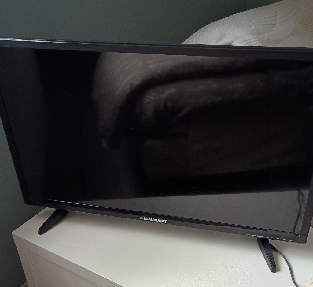 TV van het merk Blaupunkt op zwarte standaard 32" LED A+, Audio, Tv en Foto, Televisies, Ophalen, Zo goed als nieuw, LED
