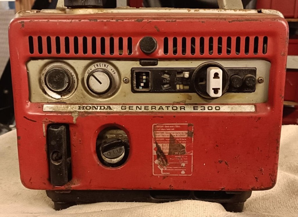 generator Honda E300, Doe-het-zelf en Bouw, Ophalen, Gebruikt, Minder dan 5 kVA, Benzine
