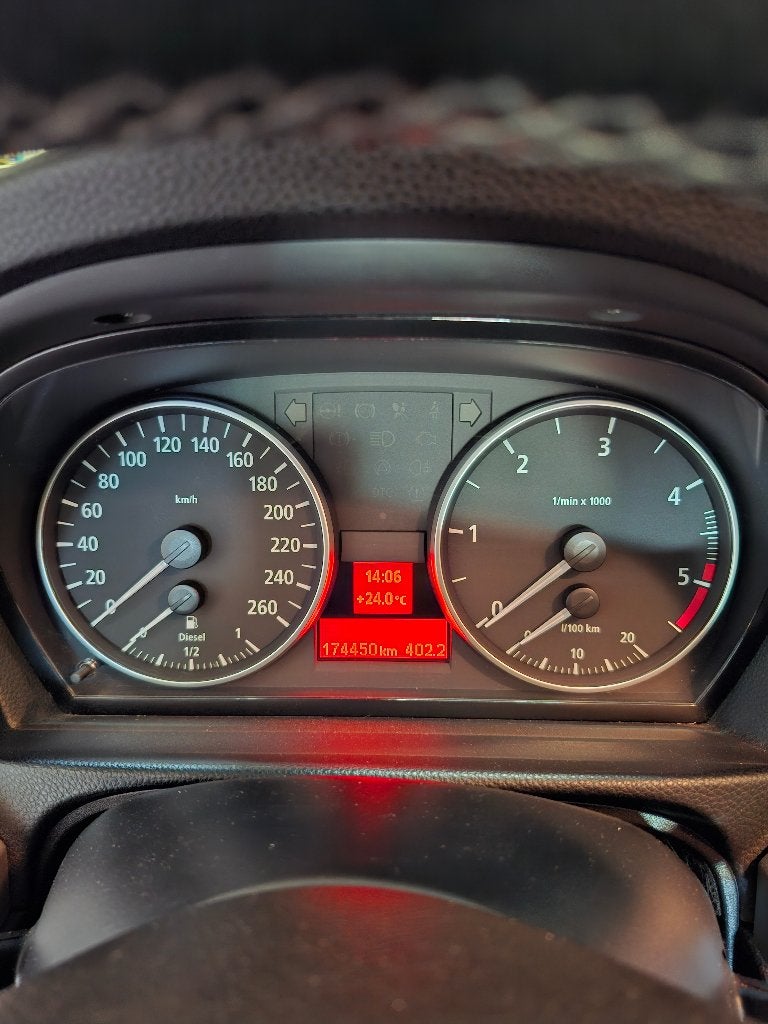 Bmw 318 d touring, 90 kW, Stof, 1995 cc, Zwart