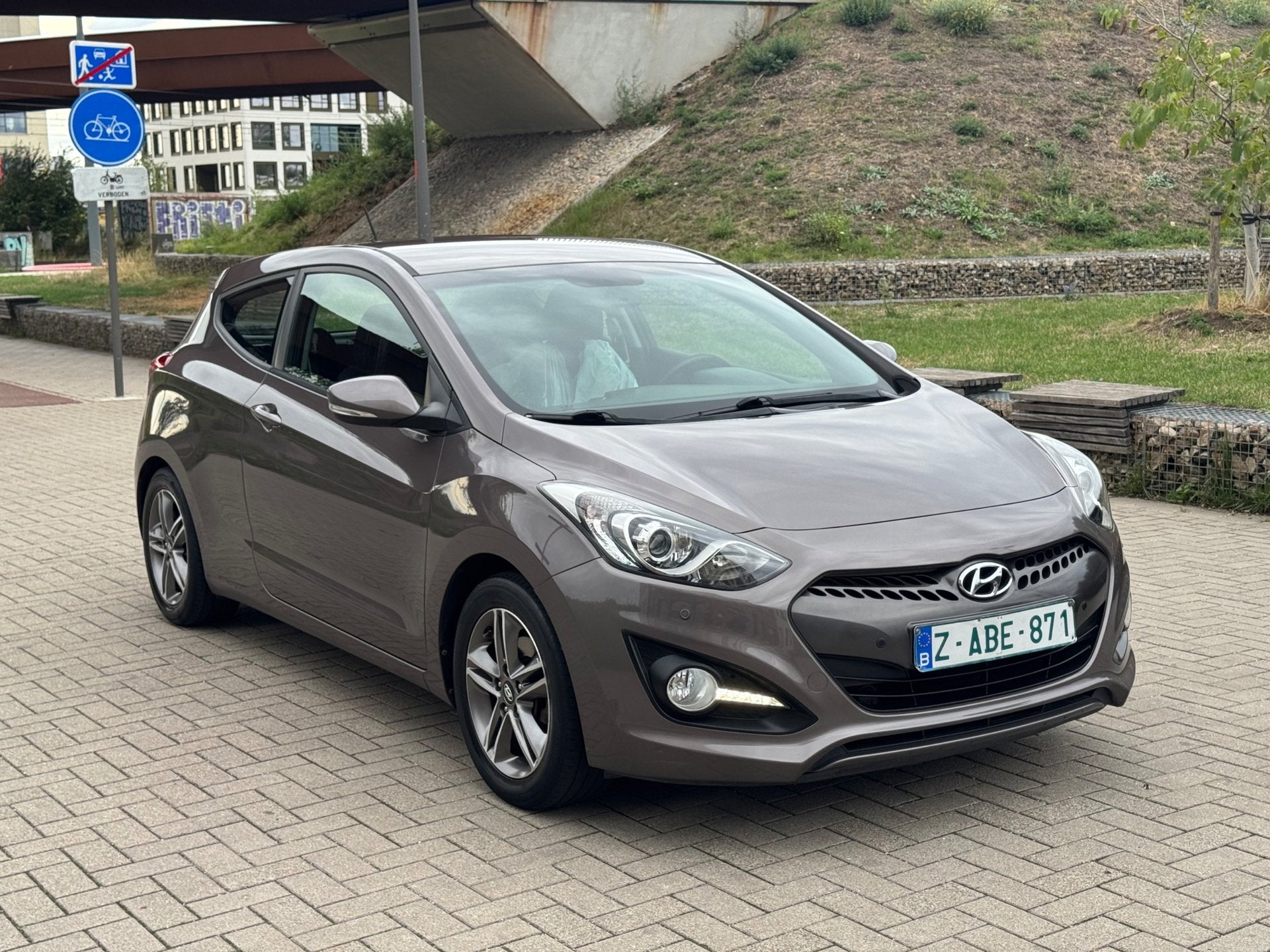 Hyundai I30 | Benzine | Euro 6b, Auto's, Hyundai, Gebruikt, Euro 6, Bruin, 100 pk