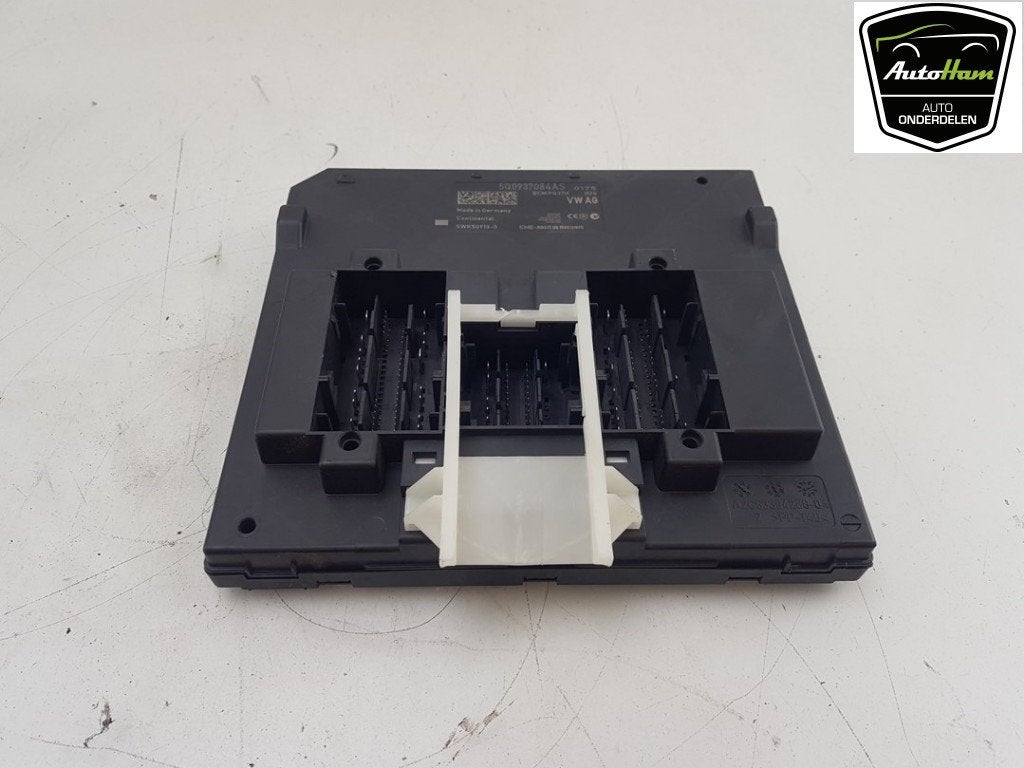 COMPUTER BODY CONTROL Audi A3 Limousine (8VS / 8VM), Info@audi.de, Audi, Audi AG, Gebruikt