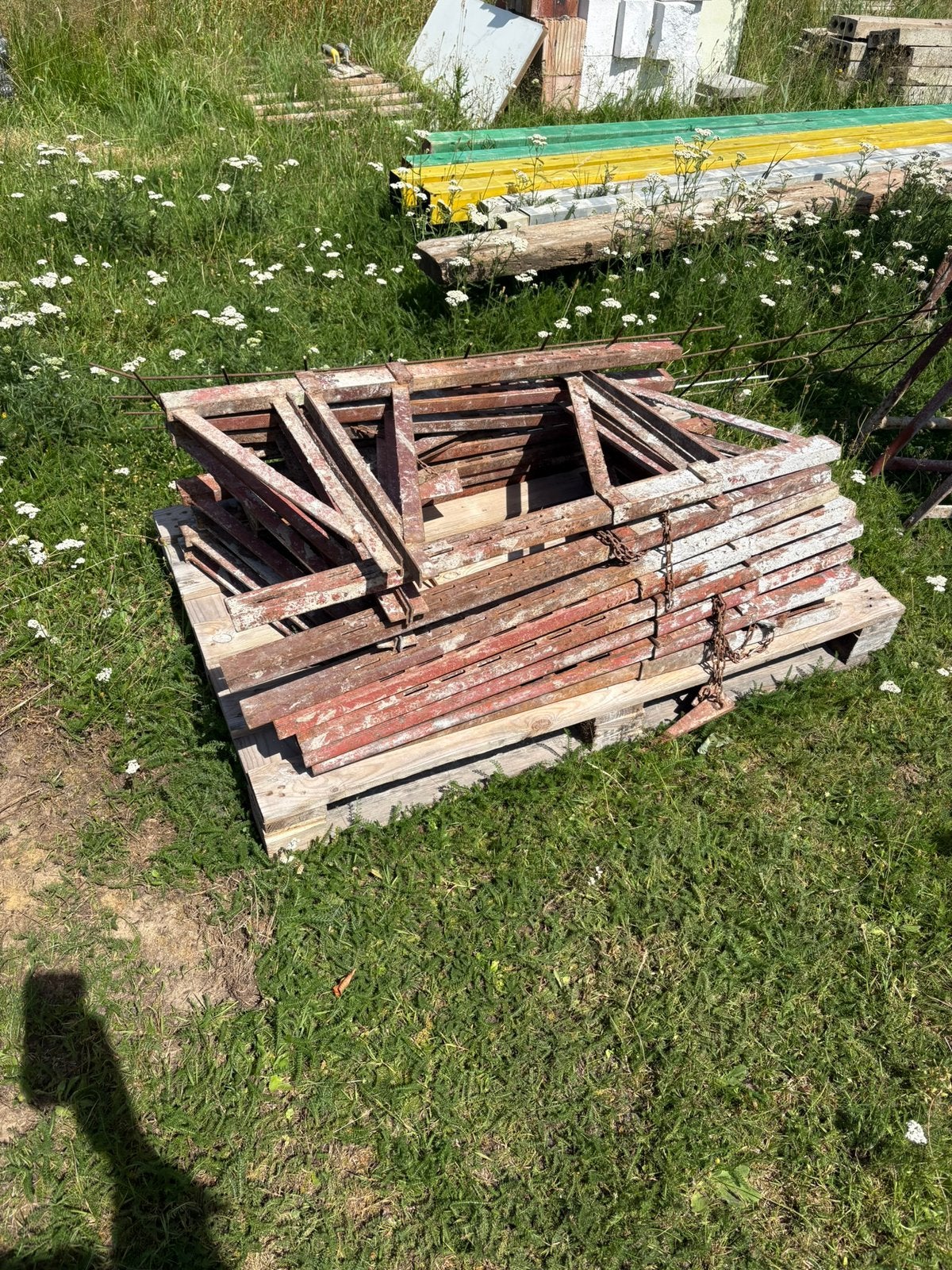 Bekistingsklemmen, Ophalen