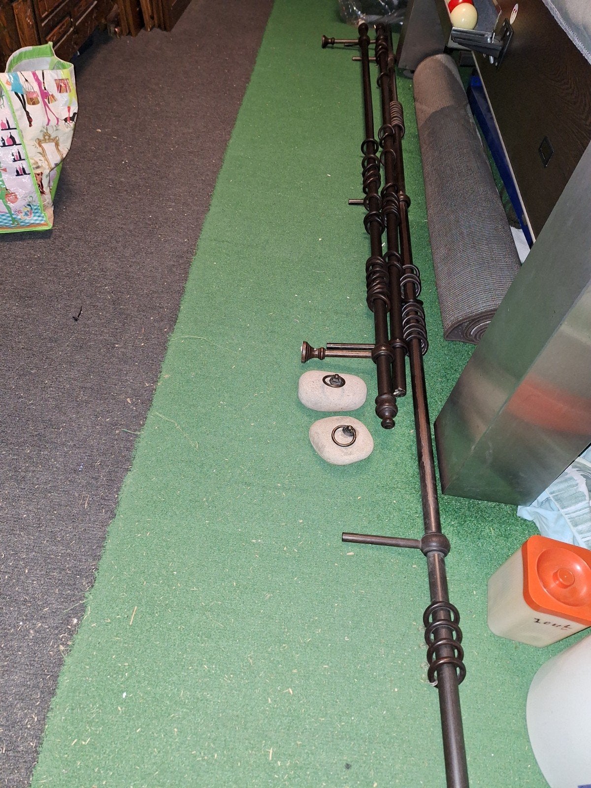 Houten gordijn stokken, Enlèvement