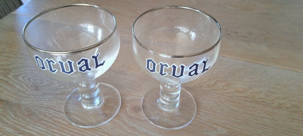 2 zeer oude glazen van Orval, Verzamelen, Ophalen, Zo goed als nieuw