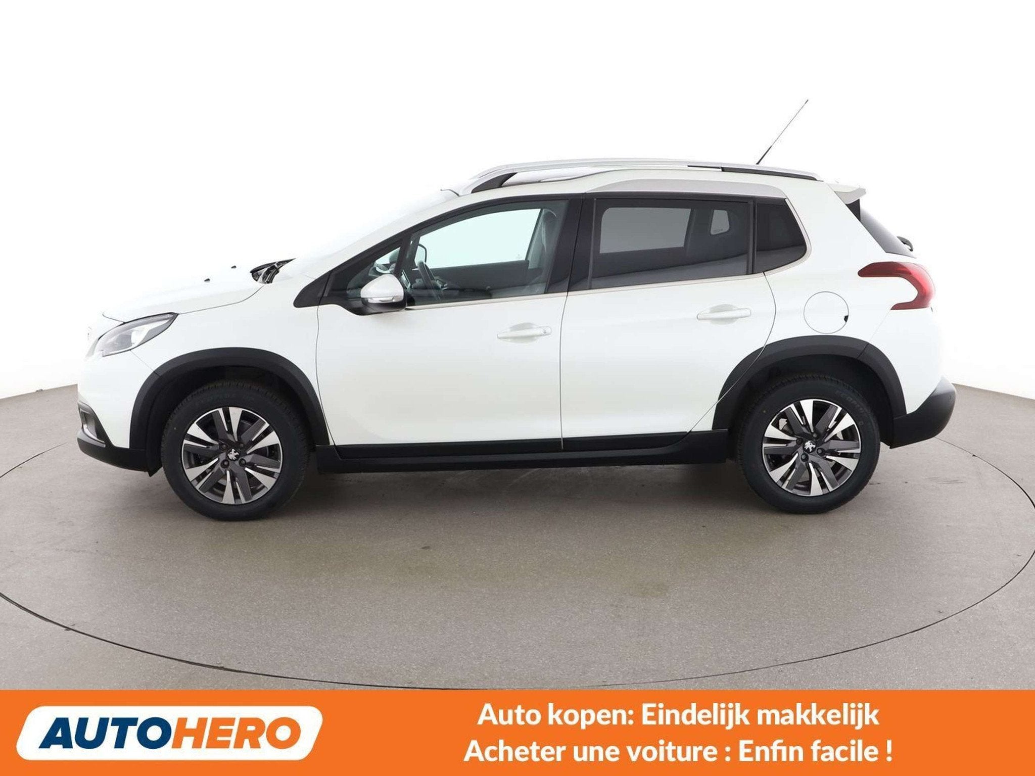 Peugeot 2008 1.2 PureTech Allure, Noir, 5 portes, 5 places, 1199 cm³