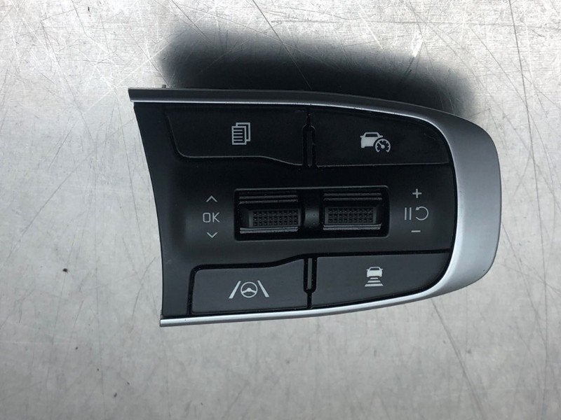 STUURWIEL SCHAKELAARS Kia Sportage (NQ5E) (|96720P1190WK|), Info@kia.de, Theodor-Heuss-Allee 11
60486  Frankfurt am Main, DE, Kia Deutschland GmbH