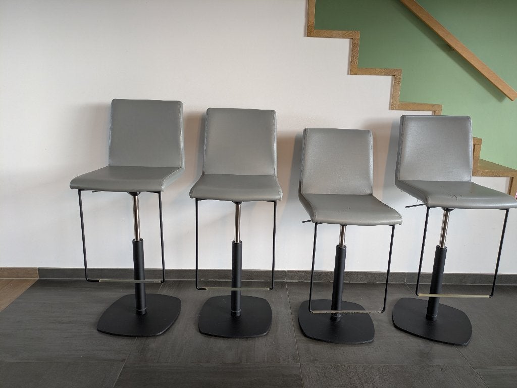 Chaise de cuisine  Perfecta BARSHERPA, Gris, Enlèvement, Utilisé, Cuir