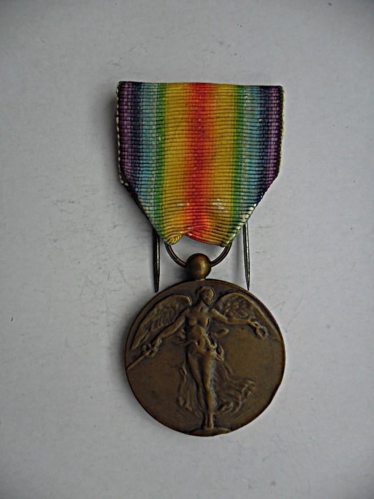 Médaille de la Victoire 1919 récompense militaire P. Dubois, Envoi, Bronze