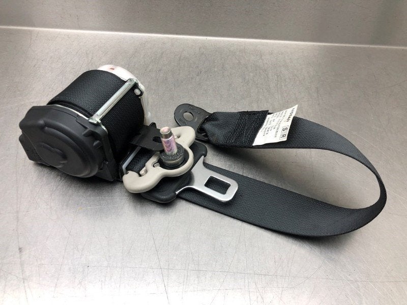 CEINTURE DE SECURITE ARRIERE DROITE Nissan Note (E12), Dhr. M. Roggen, Stadsweg 37 37
9917 PV  WIRDUM GR., NL, Nissan, Utilisé