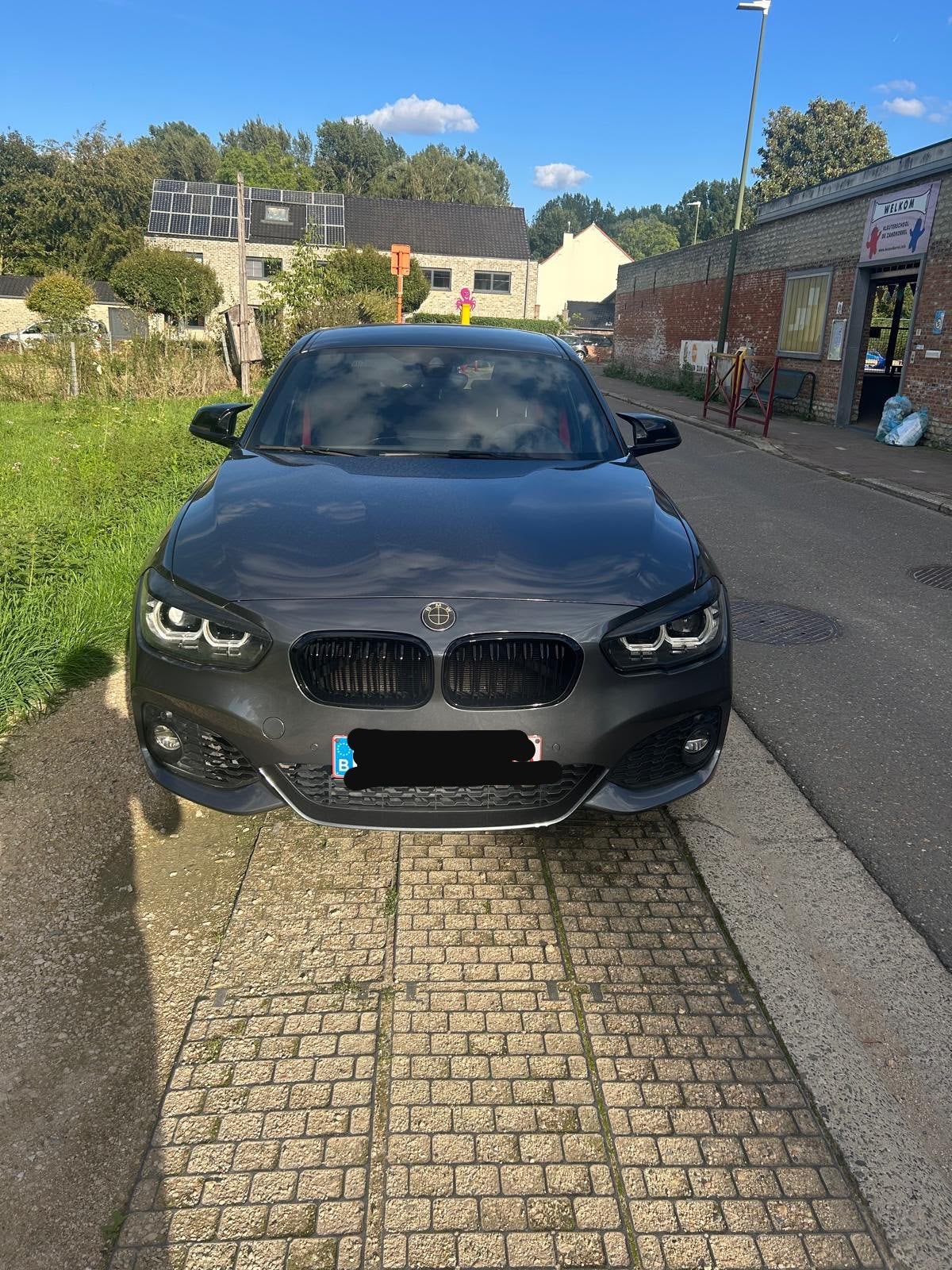 BMW Série 1 look sport pack M, Argent ou Gris, Achat, Alarme, Noir