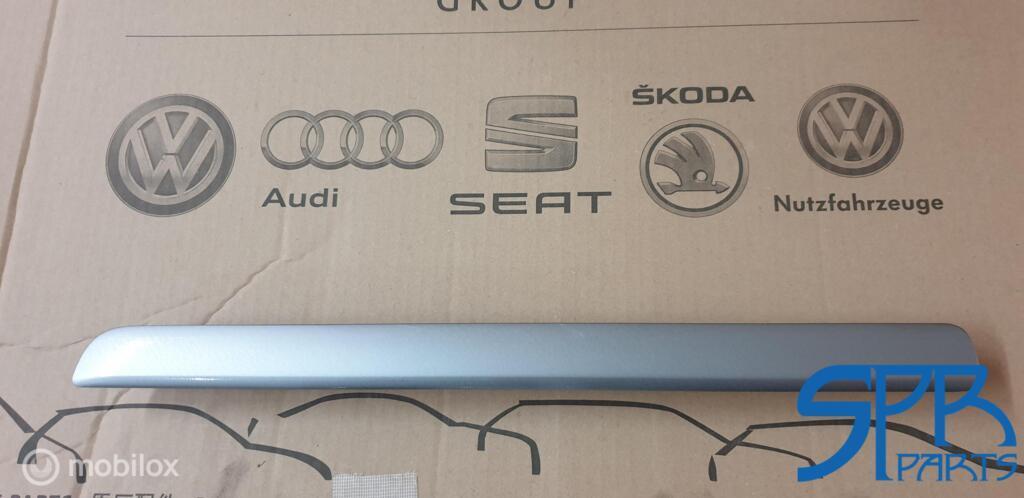 GOLF 7 7.5 SIERLIJST STRIP TRIM DASHBOARD lichtgrijs patroon, Auto-onderdelen, Interieur en Bekleding, Gebruikt, Volkswagen, Ophalen of Verzenden