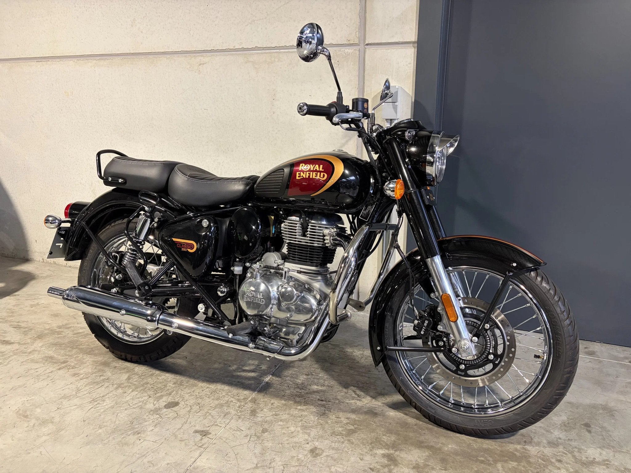 ROYAL ENFIELD Classic 350 in topstaat, Motos, 350 cm³, Entreprise, 12 à 35 kW, Autre