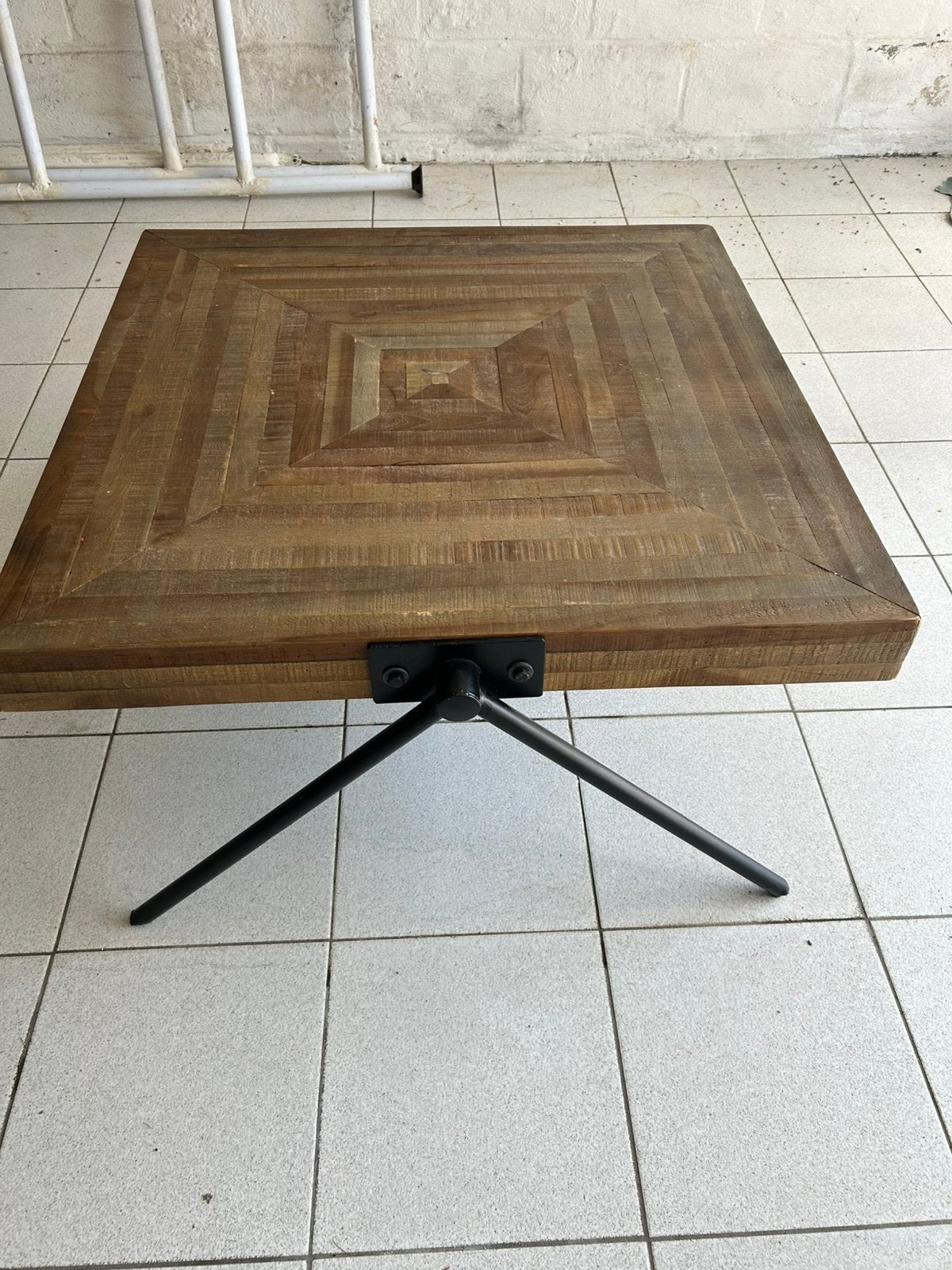 Salontafel, Ophalen, Zo goed als nieuw