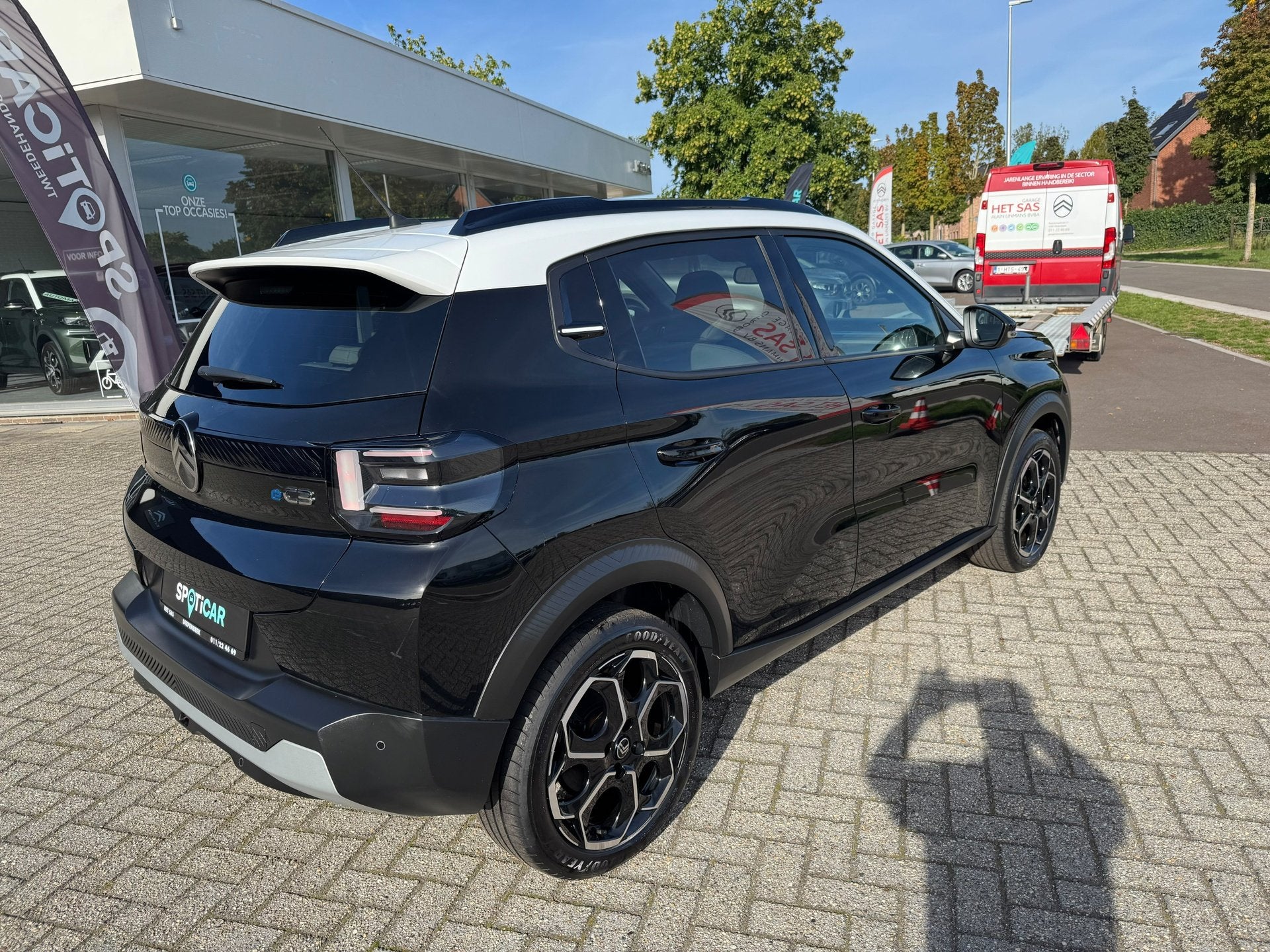 C3 ELECTRIC 113 COMFORT RANGE MAX, Autos, 113 ch, Achat, https://public.car-pass.be/vhr/eb51eceb-4cd9-45f1-a813-fba667e54926, Noir