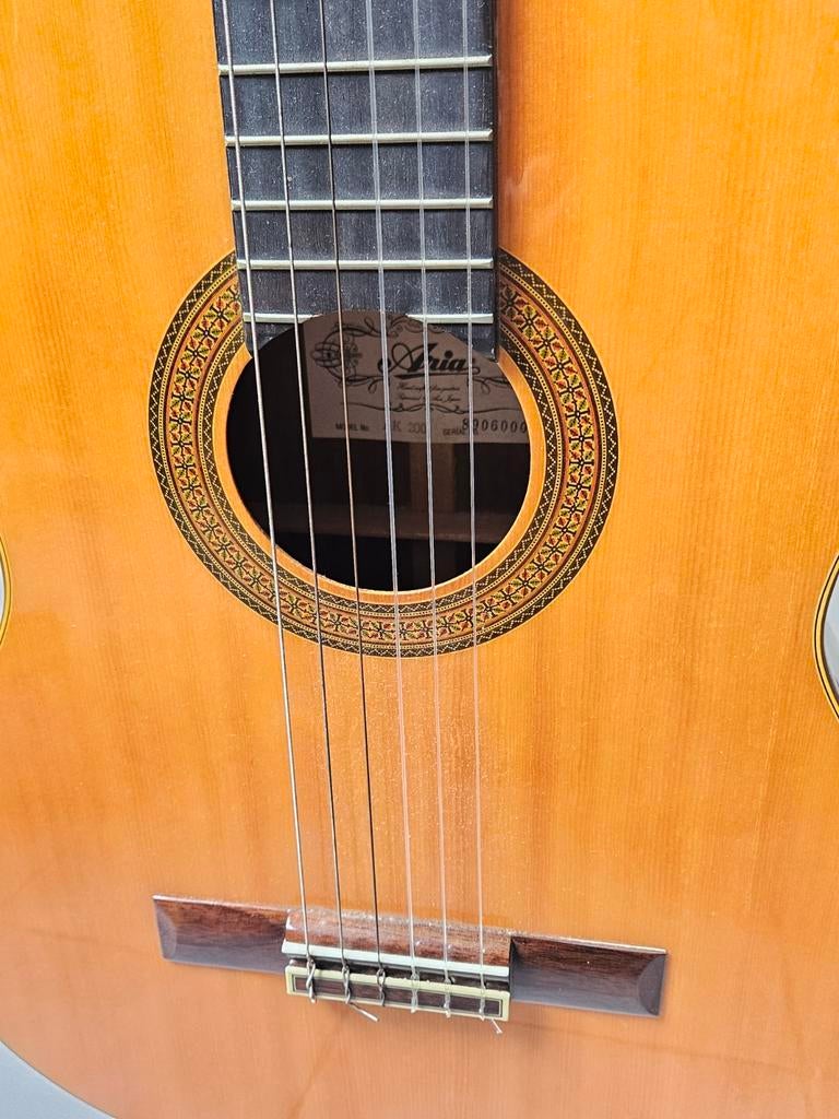 Akoestische gitaar uit jaren "80 vintage Aria AK-200, Ophalen
