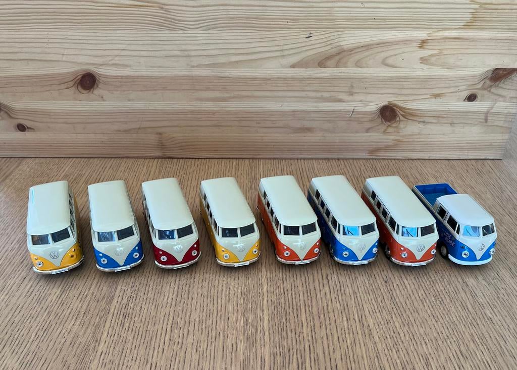 Acht Welly Volkswagen miniatuur busjes, Hobby en Vrije tijd, Ophalen of Verzenden, Gebruikt, Auto, Overige merken