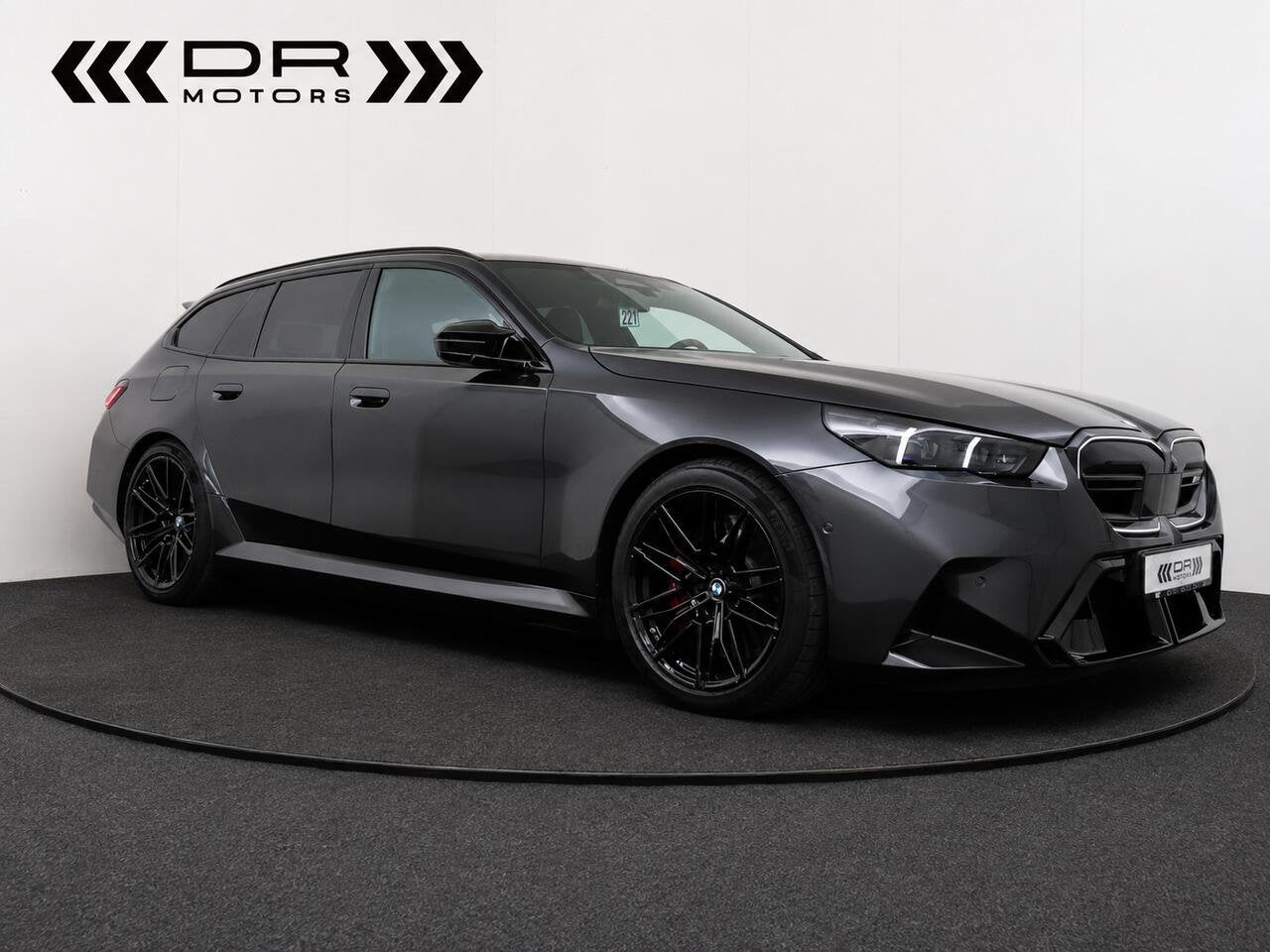 BMW M5 TOURING - BOWER & WILKINS - PANODAK - HEAD UP, 0 kg, Argent ou Gris, 4395 cm³, Euro 6