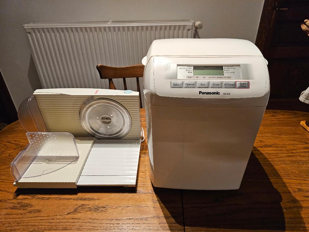 Panasonic broodbakmachine + snijmachine, Elektronische apparatuur, Ophalen, Gebruikt, Met timer