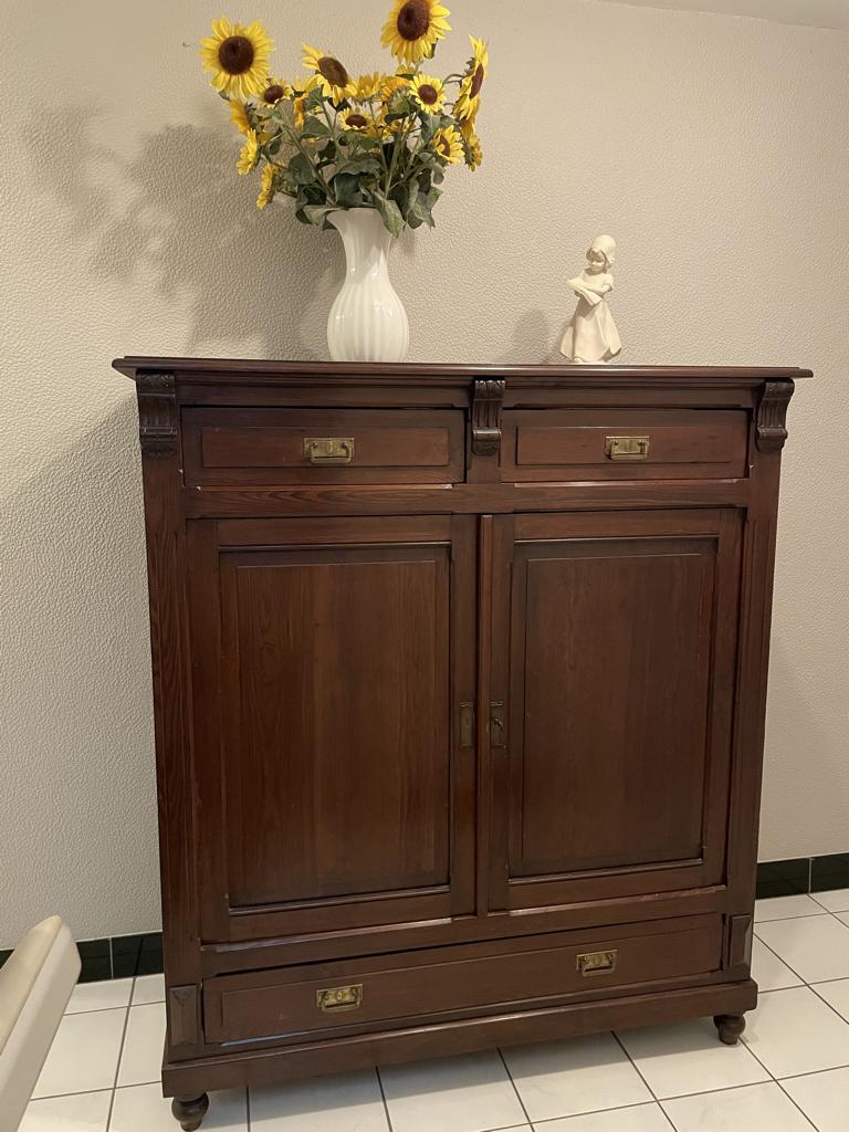 Antieke kast, Ophalen, Gebruikt, Eikenhout, Antieke stevige houten kast