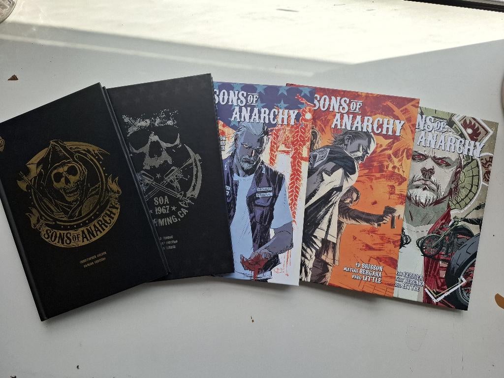 SONS OF ANARCHY VOLUMES 1 à 5 TBE TOUS EO LABEL 619, Série complète ou Série, Enlèvement ou Envoi, Comme neuf
