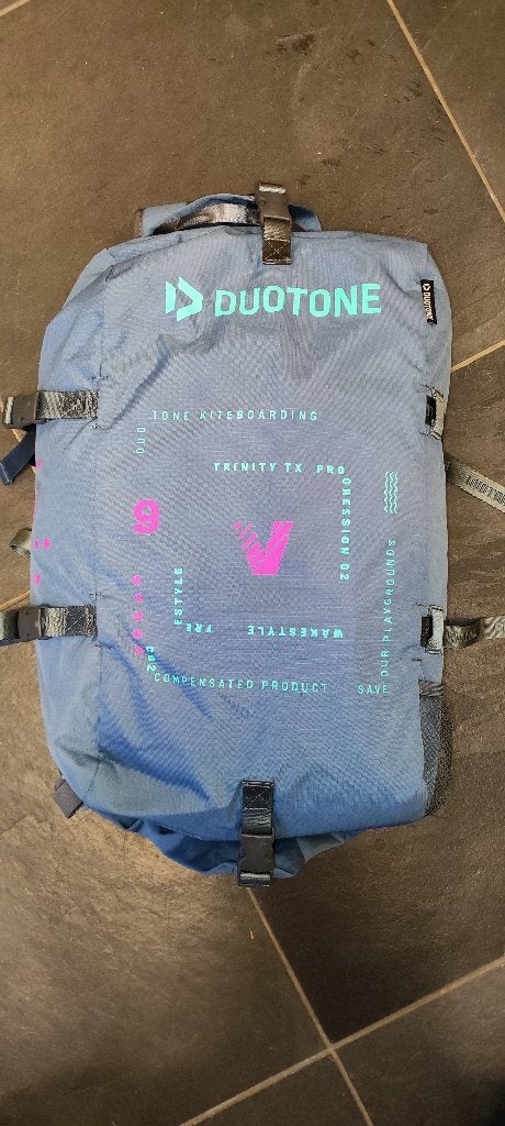 Kite duotone vegas 9m2, Sports nautiques & Bateaux, Kitesurf, Neuf, 9 m², Kite, Enlèvement