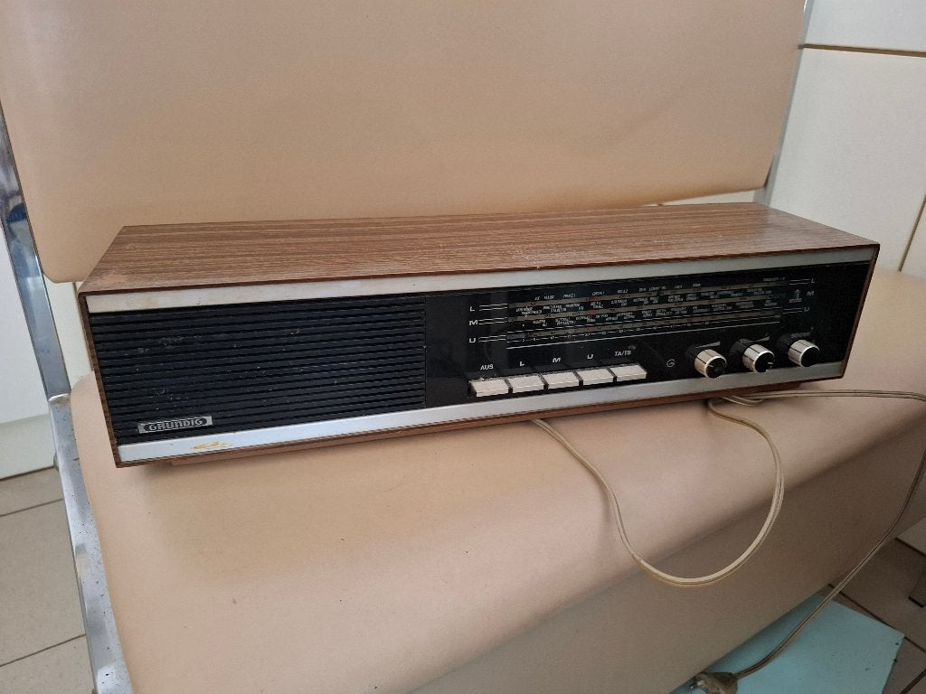 Vintage radio grundig, Enlèvement ou Envoi, Utilisé, Radio