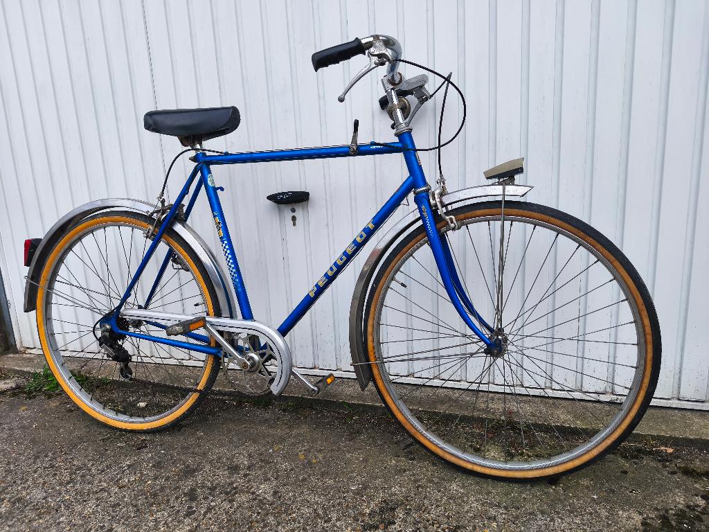 Peugeot stadsfiets, Fietsen en Brommers, Ophalen, Jaren '60 of nieuwer, Velgrem, 55 tot 59 cm